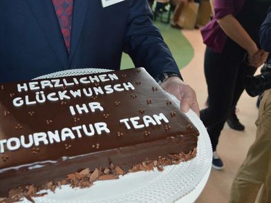 Jubiläumstorte Eggeweg, Geschenk der Messe Düsseldorf