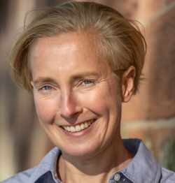 Das Bild zeigt die Zukunfts- und Trendforscherin Anja Kirig.