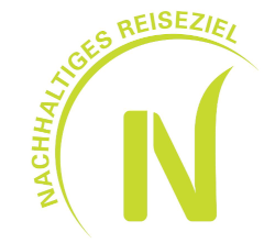 Logo (grün) "Nachhaltiges Reiseziel"